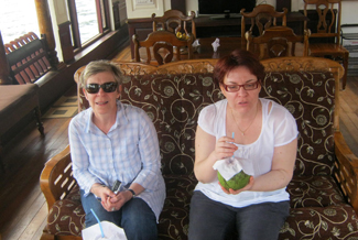 Alleppey houseboat picture