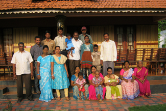 Alleppey houseboat picture